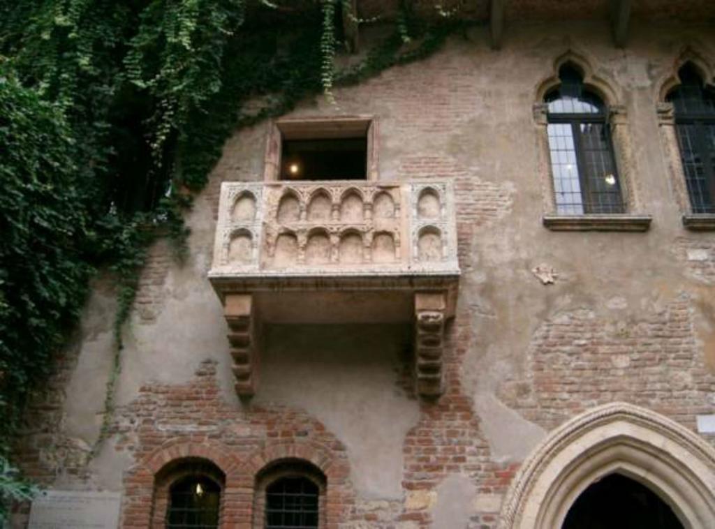 Residenza Alla Piazzetta Verona Exterior foto